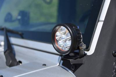 DV8 Offroad - DV8 - 3.5"  LED   Round  16W   Driving Light   Spot   3W   Black   (R3.5E16W3W)