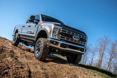 BDS - BDS 5 Inch Lift Kit w/ 4-Link Ford F250/F350 Super Duty (23-26) 4WD Gas (2247FS)