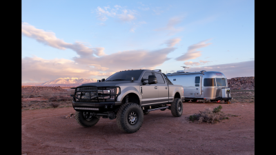 Ranch Hand  Midnight Front Bumper  w/ Guard   2017+  F250/F350  (MFF201BM1)